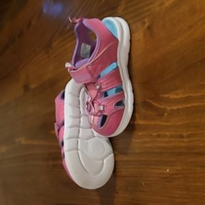 Girls Sketchers Sandals, Pink